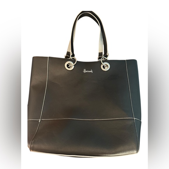 ✨ Harrods Black and Silver Reversible Vegan Leather Tote Bag - Picture 1 of 10